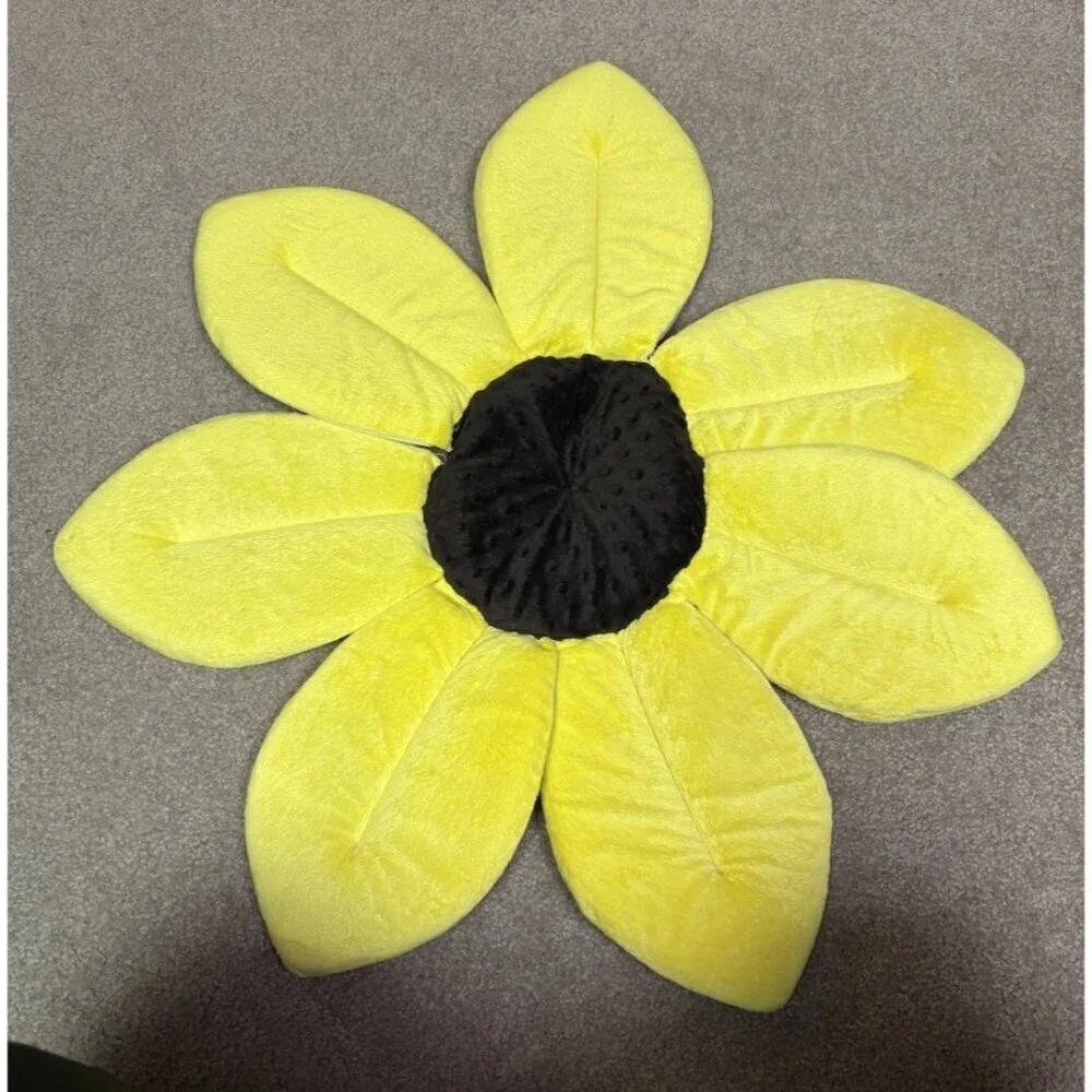 Blooming Bath Lotus Baby Bath Bathing Mat Flower Bath Great Condition Yellow